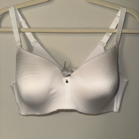 Bali Other - Bali White Full Coverage Ever Smooth Bra